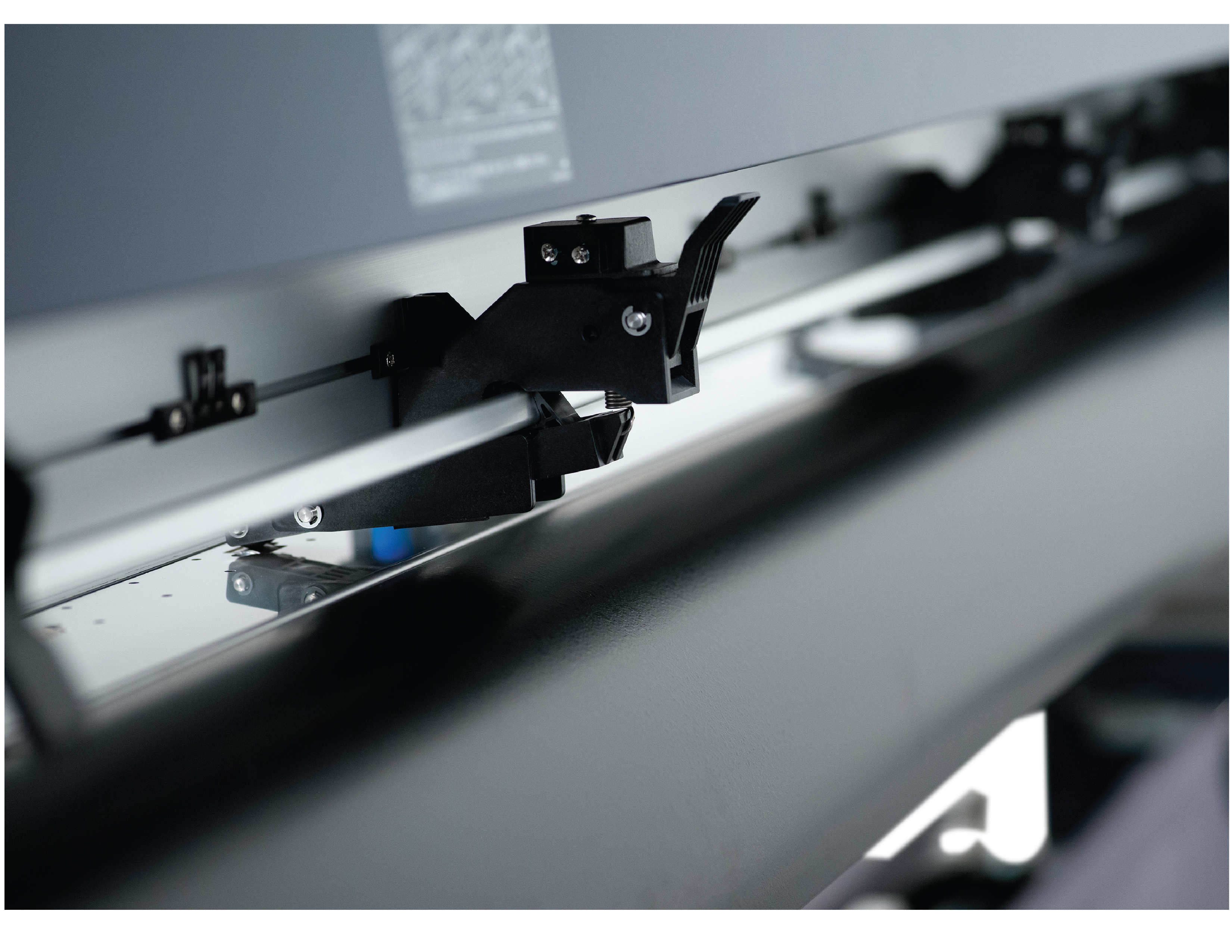 Graphtec FC9000-75 - 30" Plotter (stand included)